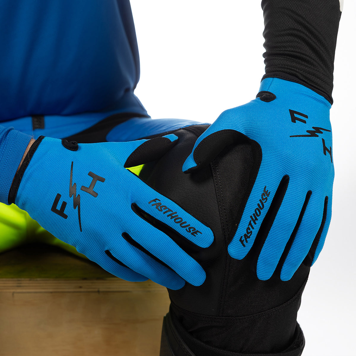 Carbon Eternal Glove - Electric Blue