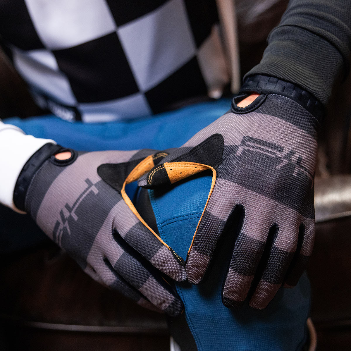 Vapor Ray Glove